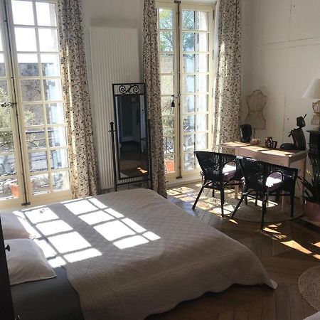 Chambre d'hôte du Château Dourdan Ngoại thất bức ảnh