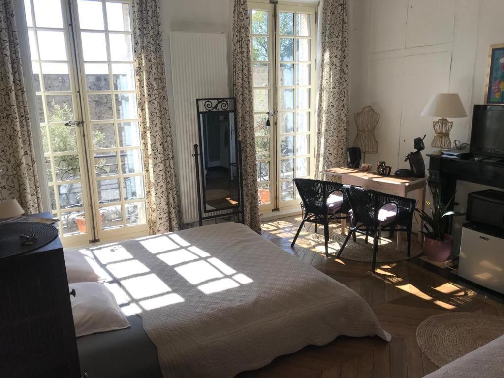 Chambre d'hôte du Château Dourdan Ngoại thất bức ảnh