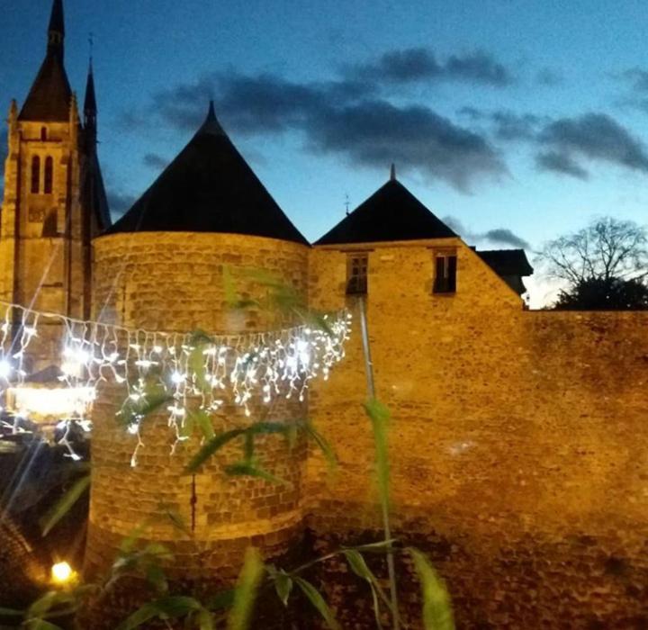 Chambre d'hôte du Château Dourdan Ngoại thất bức ảnh